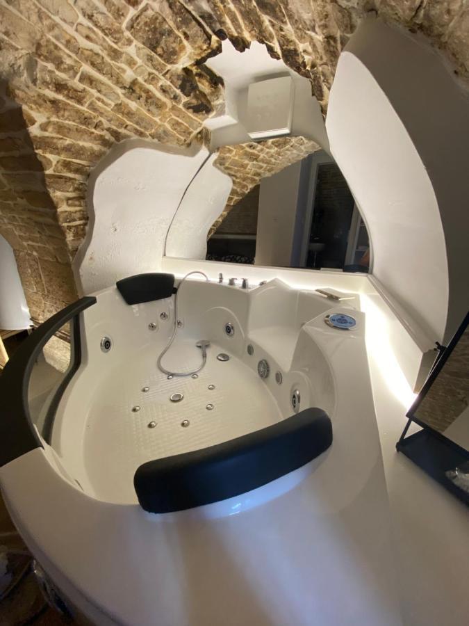 Suite Spa Of Dreams Bitonto Exterior foto